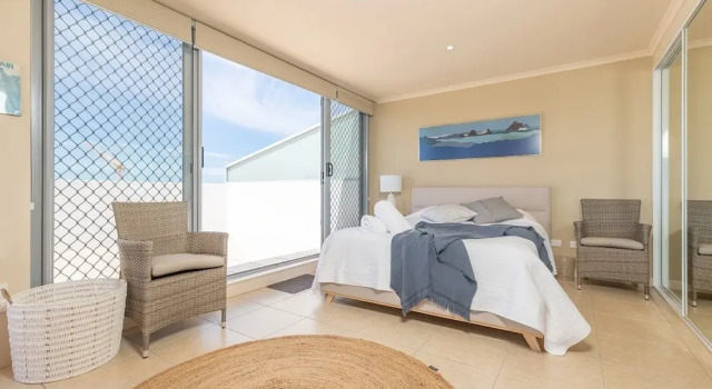 The Crest Penthouse 902