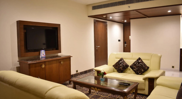 Полулюкс Saura Hotel, Agra - A Club Mahindra Associate