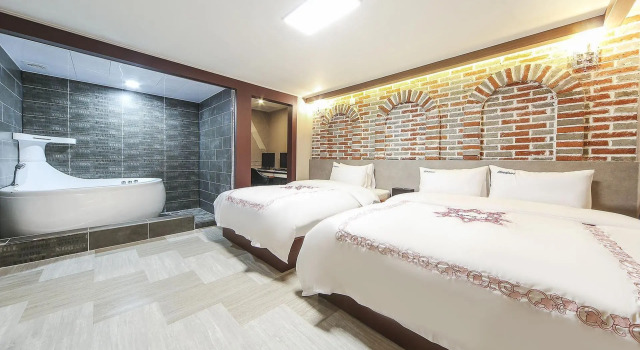 Люкс Hotel Mondavi