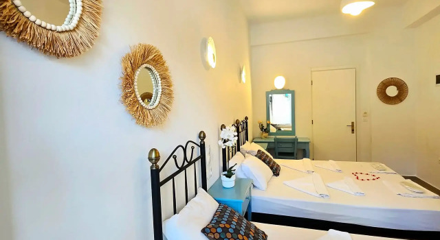 Трёхместный номер Standard Aphrodite Boutique Hotel