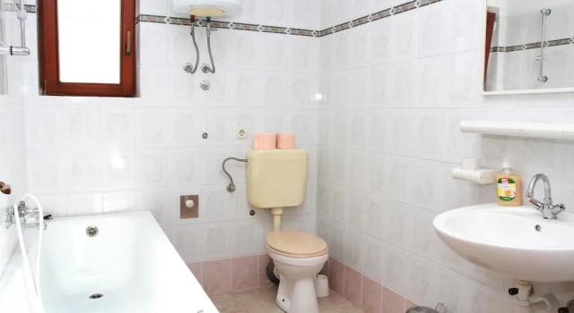 Apartments Sanader A1 1 Br Apts