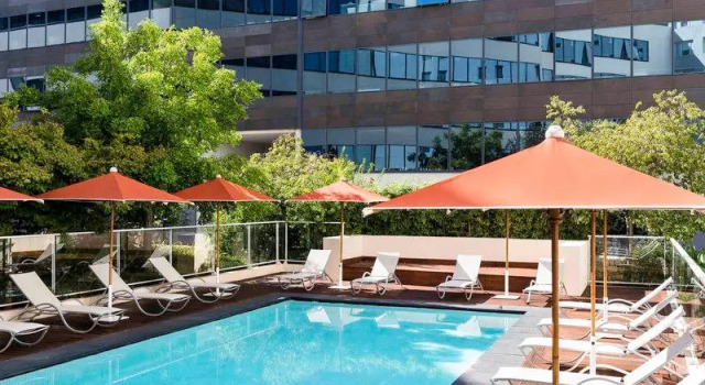 Трёхместный номер Superior Novotel Suites Nice Airport