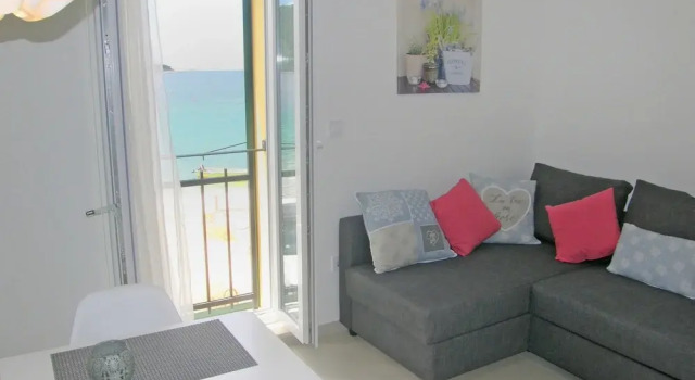 Apartments La Mare, Забронировать Апартаменты/квартира Отели Примоштен с парковкой, рядом с Пляж Затока, Парковка
