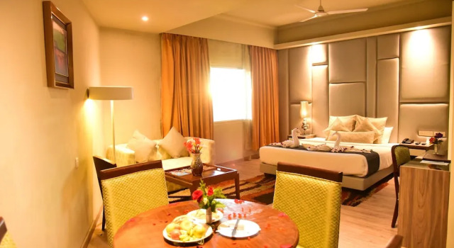 Люкс Deluxe с красивым видом из окна Sinclairs Retreat Ooty