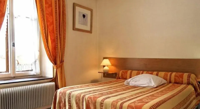 Hotel Du Pont, Book Hotel Hoteller i Doubs med morgenmad, Morgenmad