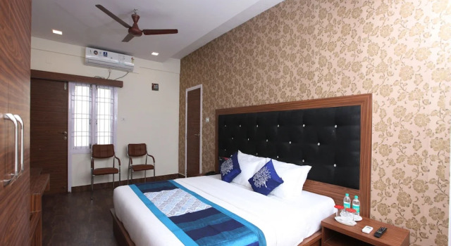Номер Standard Capital O 14043 Hotel Star Holiday