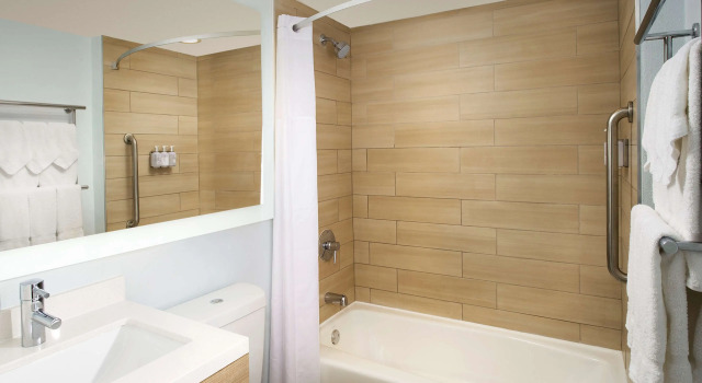 Четырёхместный номер Standard Best Western Beachside Inn