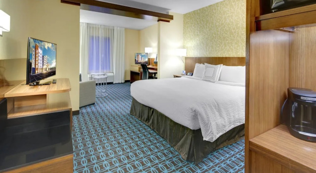 Студия Fairfield Inn & Suites by Marriott Asheville Tunnel Road