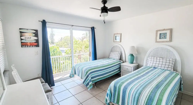 Sunset Views + Steps From The Beach 2 Bedroom Duplex by RedAwning, Buchen Sie Hotel Englewood Florida