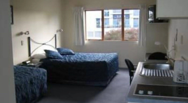 Albany Executive Motor Inn