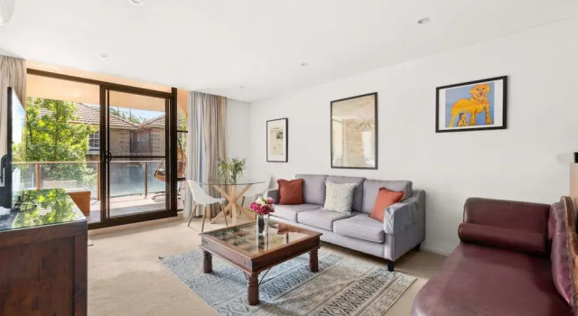 Stylish 1-bed in the Heart of Sydney's Inner West