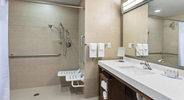 Номер Standard Courtyard by Marriott Houston Katy Mills