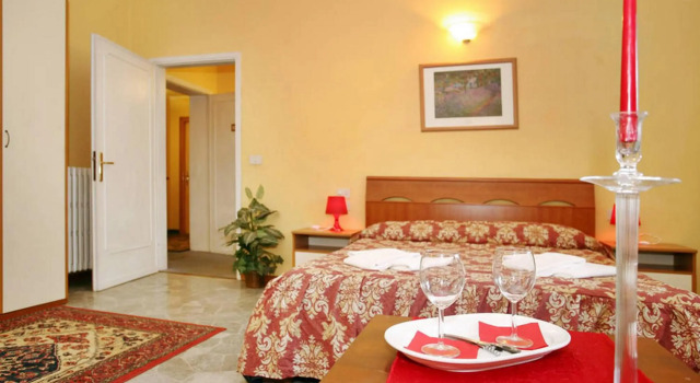 Argentiere Room Apartments, Book Apartment Hotels in Florence with Parking, Parking