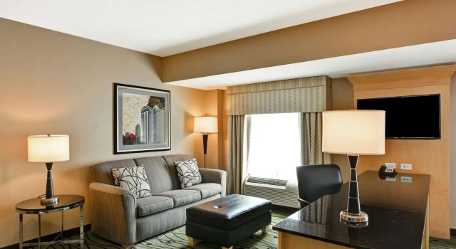 Номер Standard Hampton Inn & Suites Crabtree