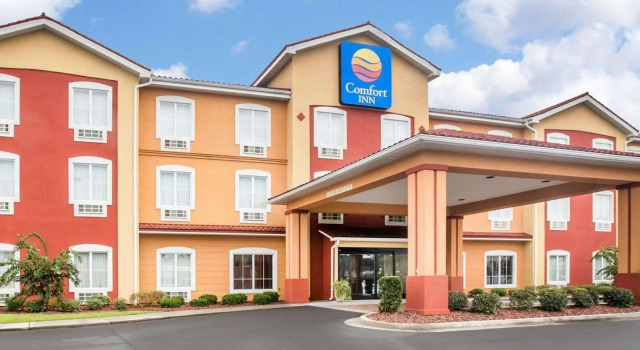 Comfort Inn Blackshear, Boek Hotel Hotels in Georgia met parkeren, Parkeren