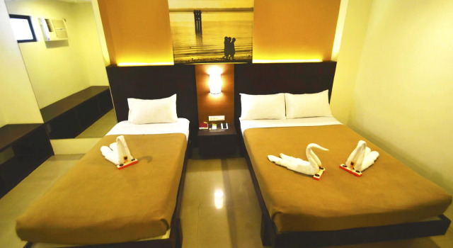 Номер Executive Tacloban Plaza Hotel