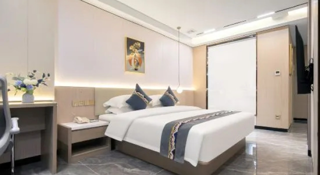 Люкс Deluxe Bosheng Hotel (Puning International Commodity City Puning Station)