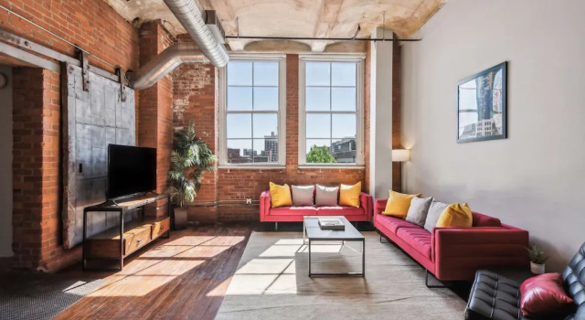 Апартаменты Luxury Historic Loft with Gym