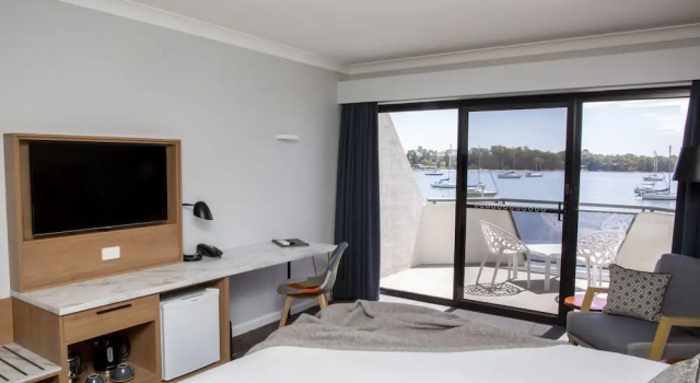 Двухместный номер Standard с балконом The Esplanade Motel