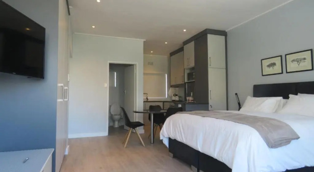 Студия Luxury Table Mountain Views - Walk to Kloof St - Parking