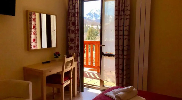 Двухместный номер Standard с видом на горы Hotel Piccolo Chalet