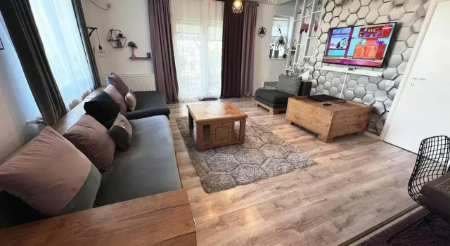 Вилла VillaGrey Residence Tunari