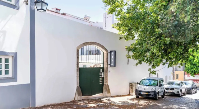 Limehome Evora Largo dos Penedos, Забронировать Отель Отели Эвора-Монте 3 звезды, рядом с Church of Nossa Senhora da Graca, 3*