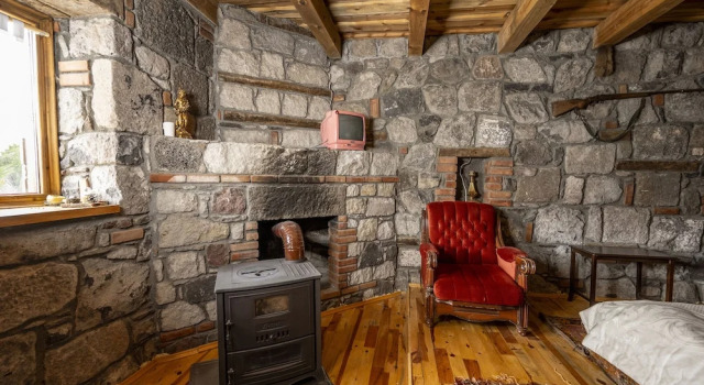 Doğunun Taş Evleri, Boek Vakantiehuis Selim Oost-Anatolië