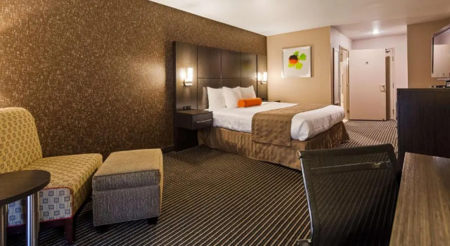 Номер Standard Best Western Plus Rama Inn & Suites
