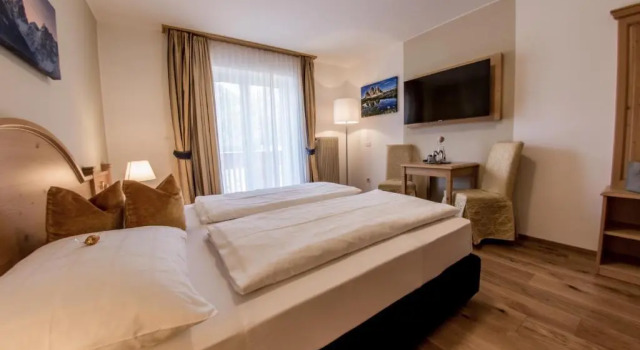 Двухместный номер Standard с балконом и с видом на горы Hotel Gruber