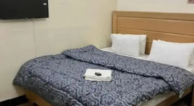 Mulberry inn Guest House Karachi