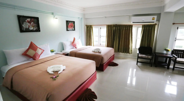 Anchalee Resort, Rezervovat Lázně / Resort Hotely v Central Thailand se snídaní, Snídaně