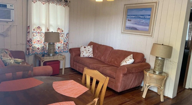 Holiday Court 17 - Sea Shell