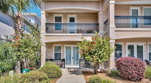 Miramar Beach Villas 106 290100 by RedAwning, Rezerwuj Hotel Hotele w Emerald Coast z parkingiem, Parking
