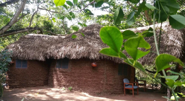Selous Adili Forest Camp, Rezerwuj Hotel Mloka Pvani region