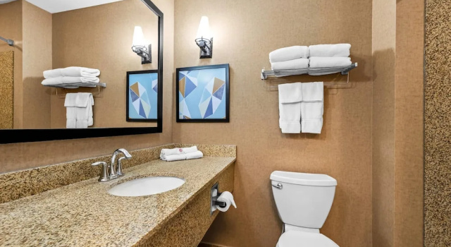 Люкс Comfort Suites Gothenburg South