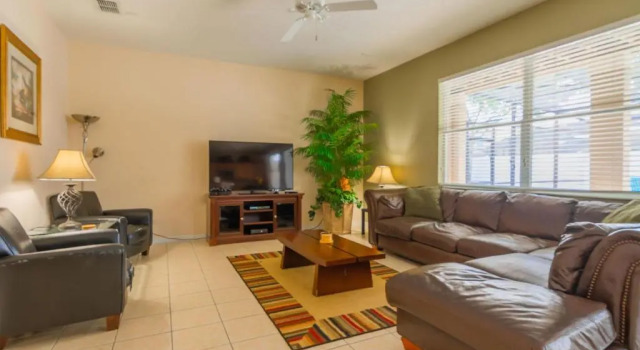 Коттедж Walts West Haven Vacation Home