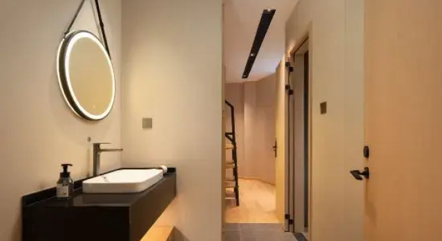 Кровать в общем номере Captain No. 5 Youth Hotel, No. 128 Xinzhu Road, Minhang District, Shanghai