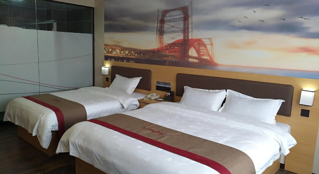 Thank Inn Plus Hotel  Maoming XinYi City Yingbin Avenue, Забронировать Отель Отели Гуандун 3 звезды, 3*