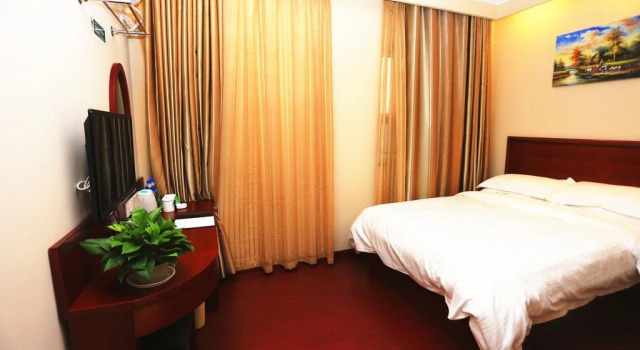 Greentree Inn Mozitan Road Yiwu Small Commodities Wholesale City, Book Hotel Hoteller i Luan med parkering, Parkering