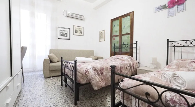 Bed and Breakfast del Corso, Book Hotel Iglesias Costa Verde