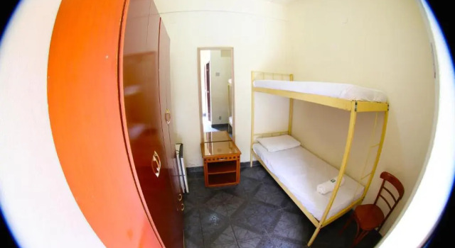 Кровать в общем номере (женский номер) Hostel e Pousada Barra da Tijuca