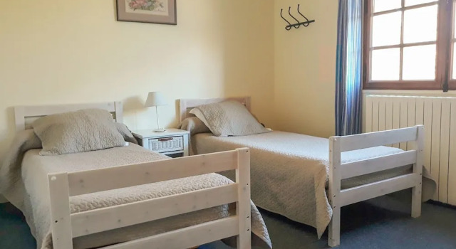 Auberge des Balastres, Book Hostel Fontvieille Alpilles