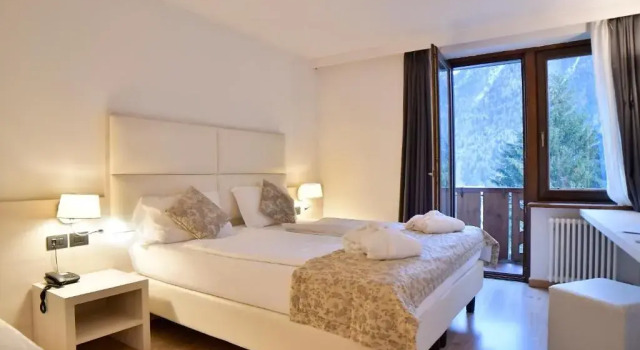 Hotel Ariston Garden & Spa, Забронировать Отель Монклассико Валь-ди-Соле