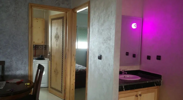 Riad Les Chrifis Etape Aéroport, Varaa Huoneisto Fès Fes-Meknes