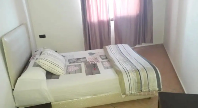 Apartment With 2 Bedrooms in M'diq, With Wonderful sea View and Enclosed Garden, Rezerwuj Apartament Hotele w Tanger-Tetouan z parkingiem, Parking
