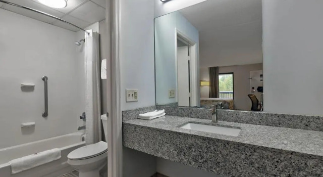 Четырёхместный номер Standard Motel 6 Scottsboro, AL Hwy 72