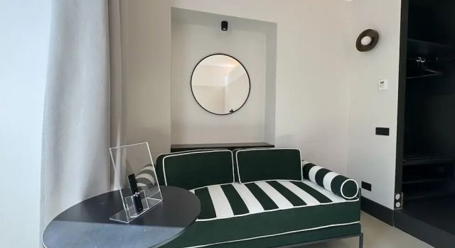 Adaram Suites, Забронировать Гостевой дом Неаполь Кампания, рядом с Церковь Пио Монте делла Мизерикордия