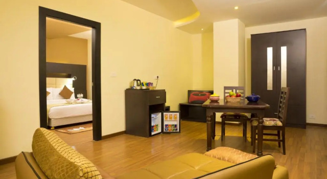 Полулюкс Poppys Hotel Madurai