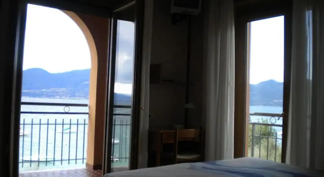 Hotel Garden, Забронировать Отель Отели в центре Торри-дель-Бенако, в центре